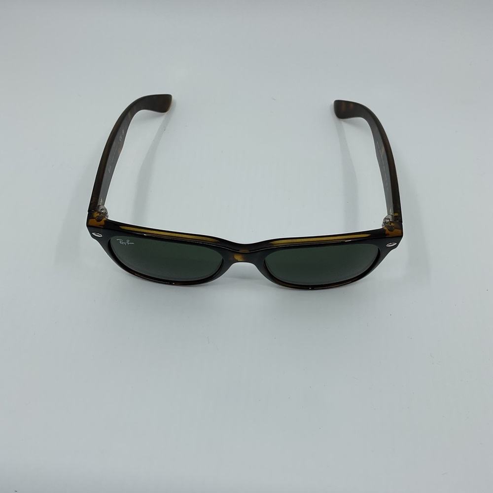 Ray-Ban New Wayfarer Classic Tortoise Shell Sunglasses - Picture 3 of 10
